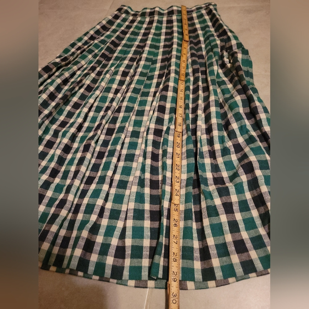 Talbots Green and Black Plaid A-Line Skirt - Picture 10 of 11